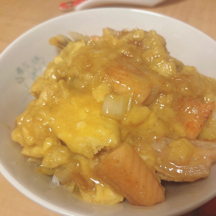 鮭の玉子丼